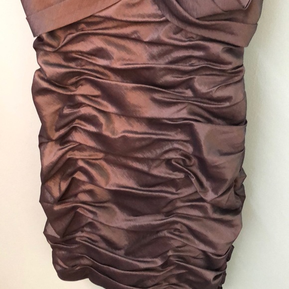 Formal dress - Picture 9 of 12